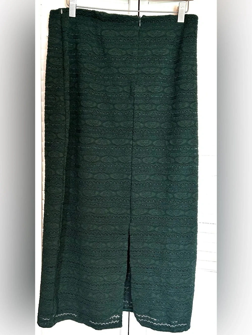 FRAY boutique NWT Womens size medium green long lace midi maxi skirt